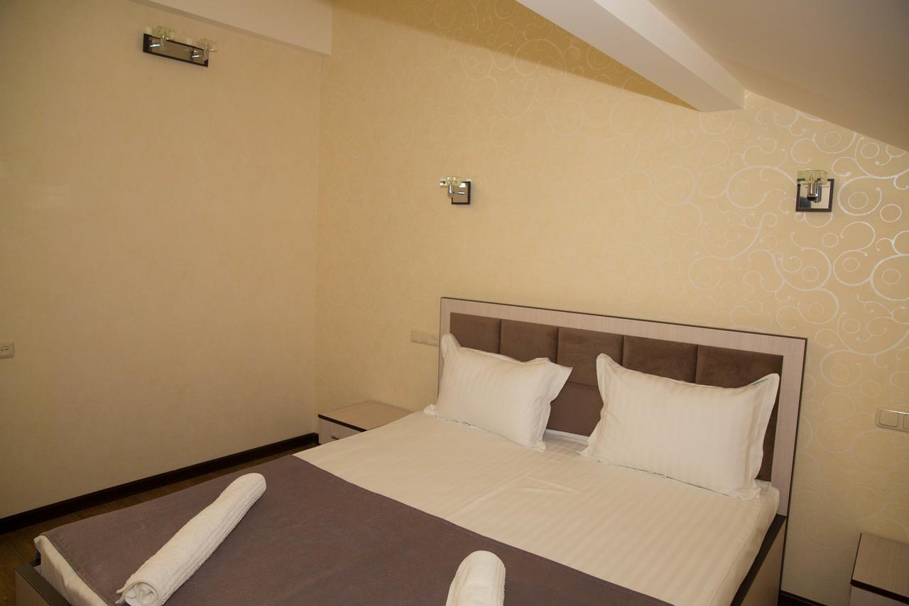 Eridana Hotel Erevan Exterior foto